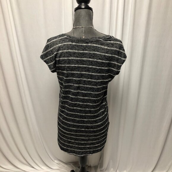 Maurices Sweater Womens Sz Small Black White Heathered Striped Short Sleeve Top - Picture 4 of 6
